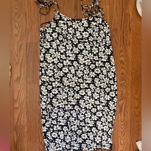 NWT Maternity Small daisy dress